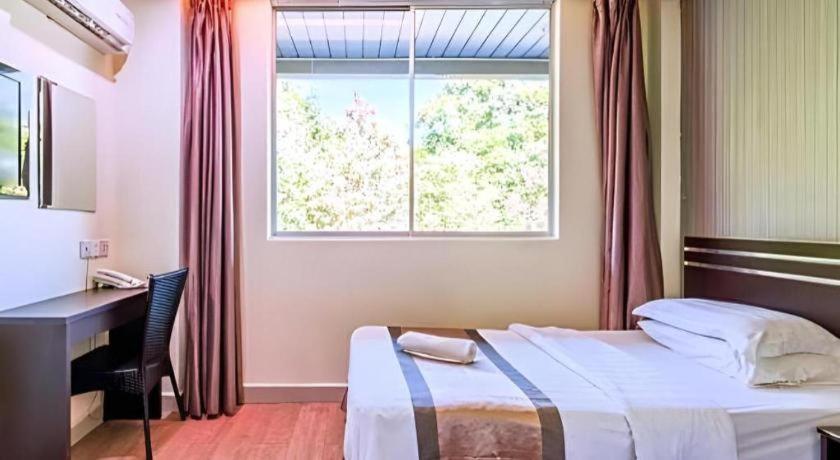 Goldenhill Hotel